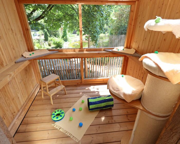 Spielzimmer mit Außengehege 4